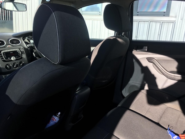 Used Ford Focus 2010 for sale - 76215529: Photo 73
