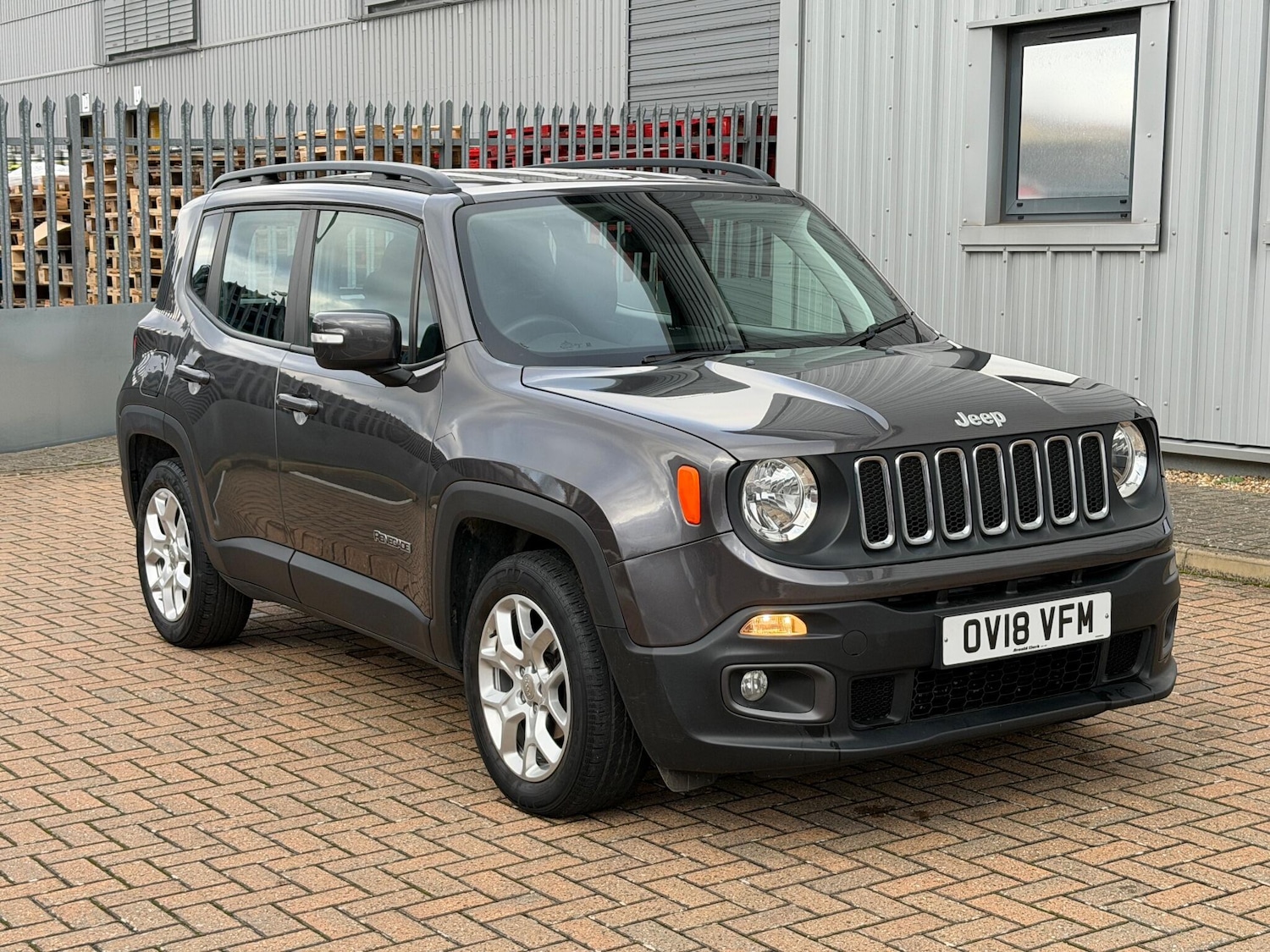 Used Jeep Renegade 2018 for sale - 76824499: Photo 1