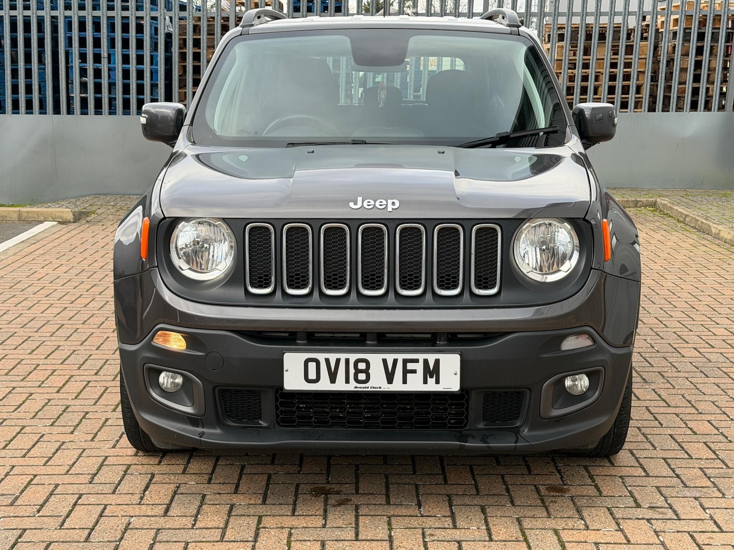 Used Jeep Renegade 2018 for sale - 76824499: Photo 2
