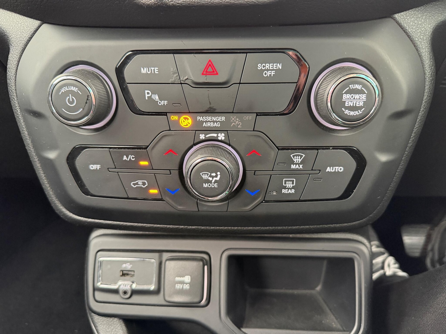 Used Jeep Renegade 2018 for sale - 76824499: Photo 21