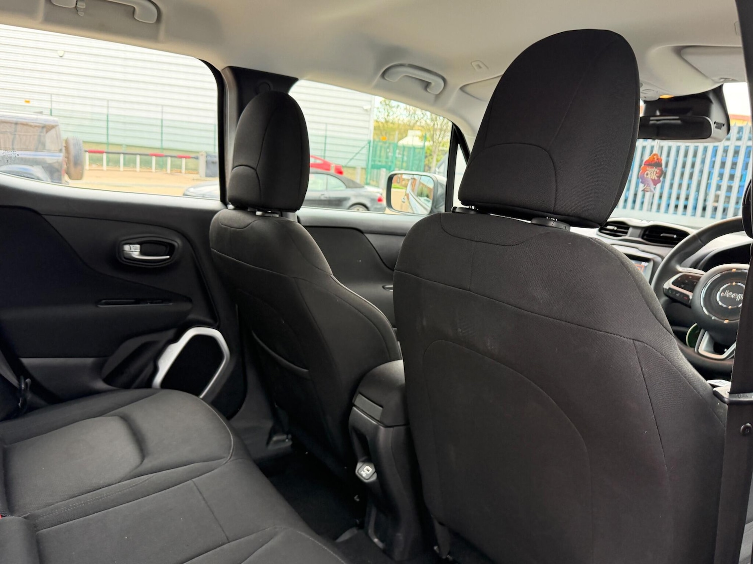 Used Jeep Renegade 2018 for sale - 76824499: Photo 22