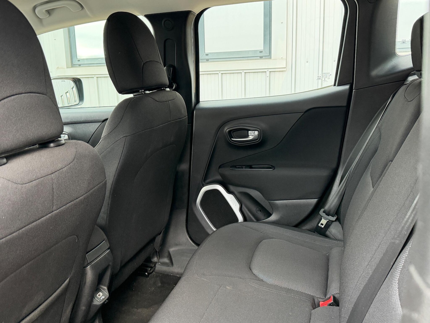 Used Jeep Renegade 2018 for sale - 76824499: Photo 27