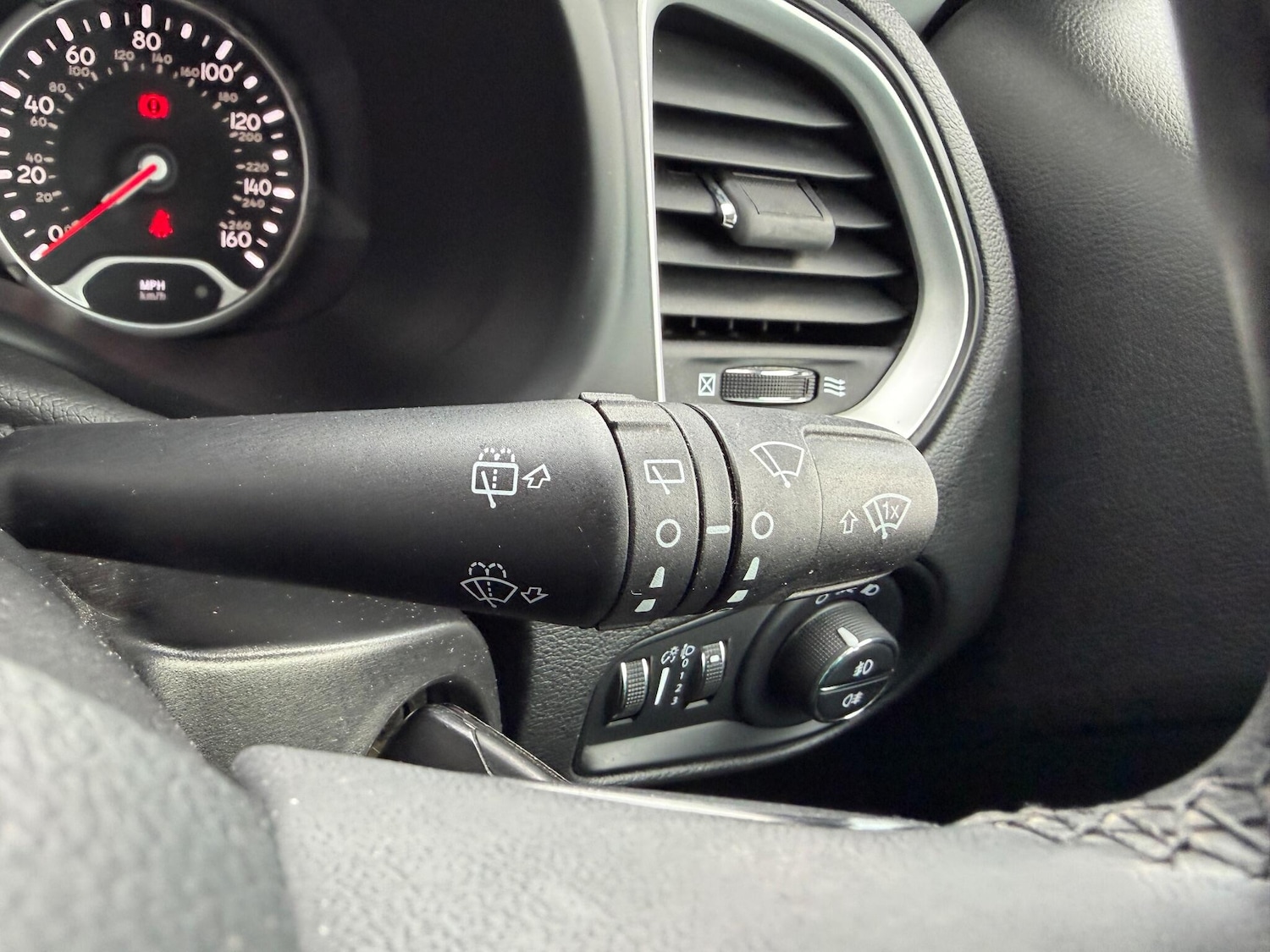 Used Jeep Renegade 2018 for sale - 76824499: Photo 32