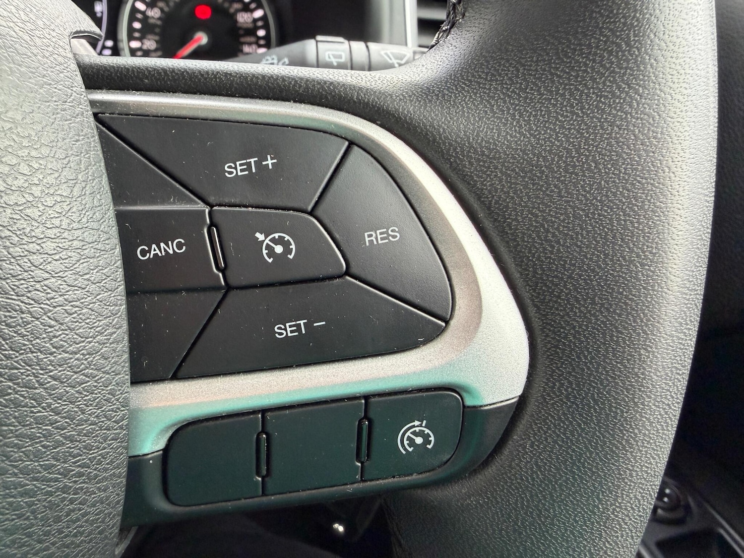 Used Jeep Renegade 2018 for sale - 76824499: Photo 33