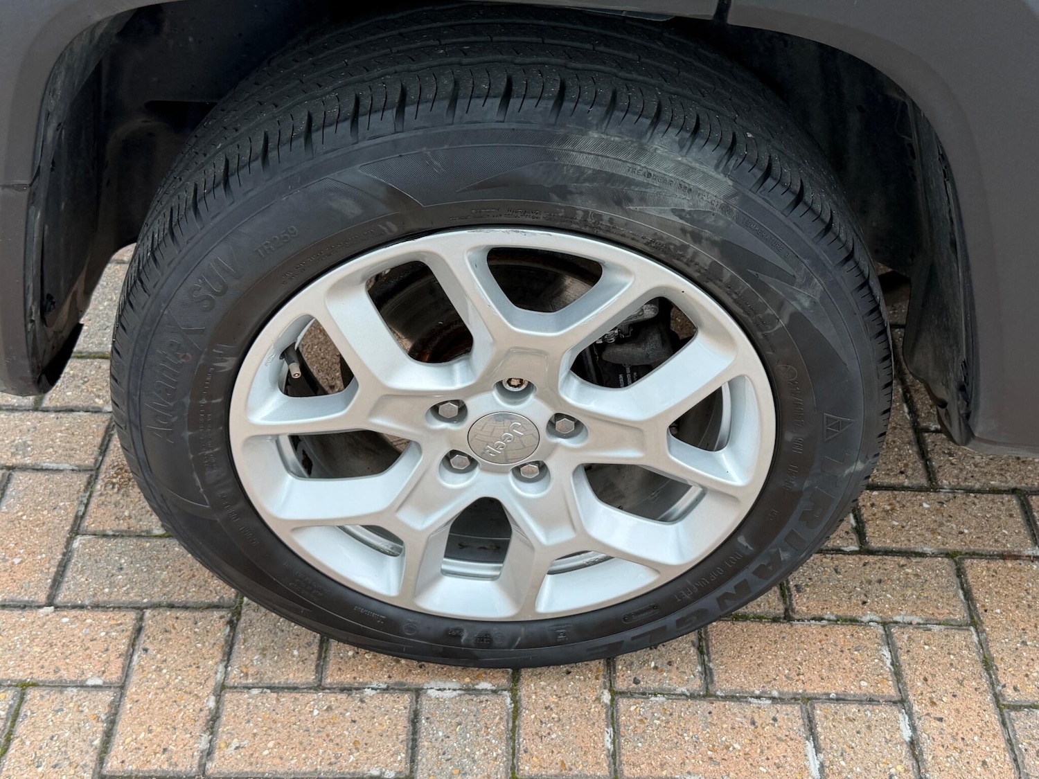 Used Jeep Renegade 2018 for sale - 76824499: Photo 40