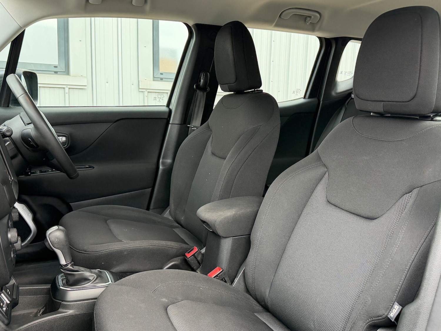 Used Jeep Renegade 2018 for sale - 76824499: Photo 50