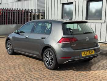 Used Volkswagen Golf 2017 for sale - 74597628: Photo
