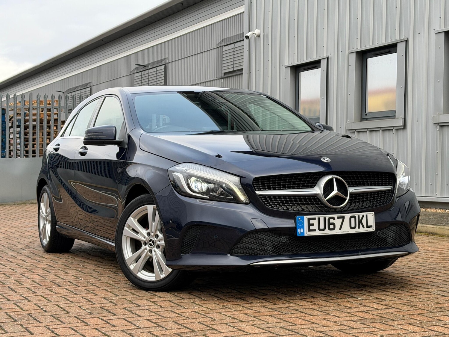 Used Mercedes-Benz A-Class for sale - 76927021: Photo 2
