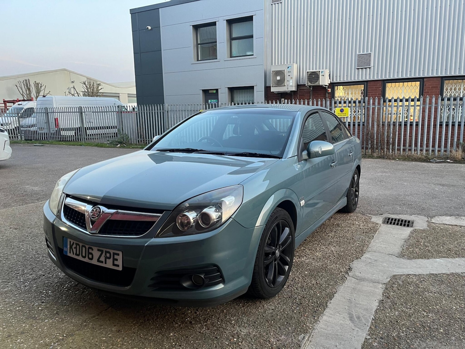 Used Vauxhall Vectra 2006 for sale - 77794409: Photo 12