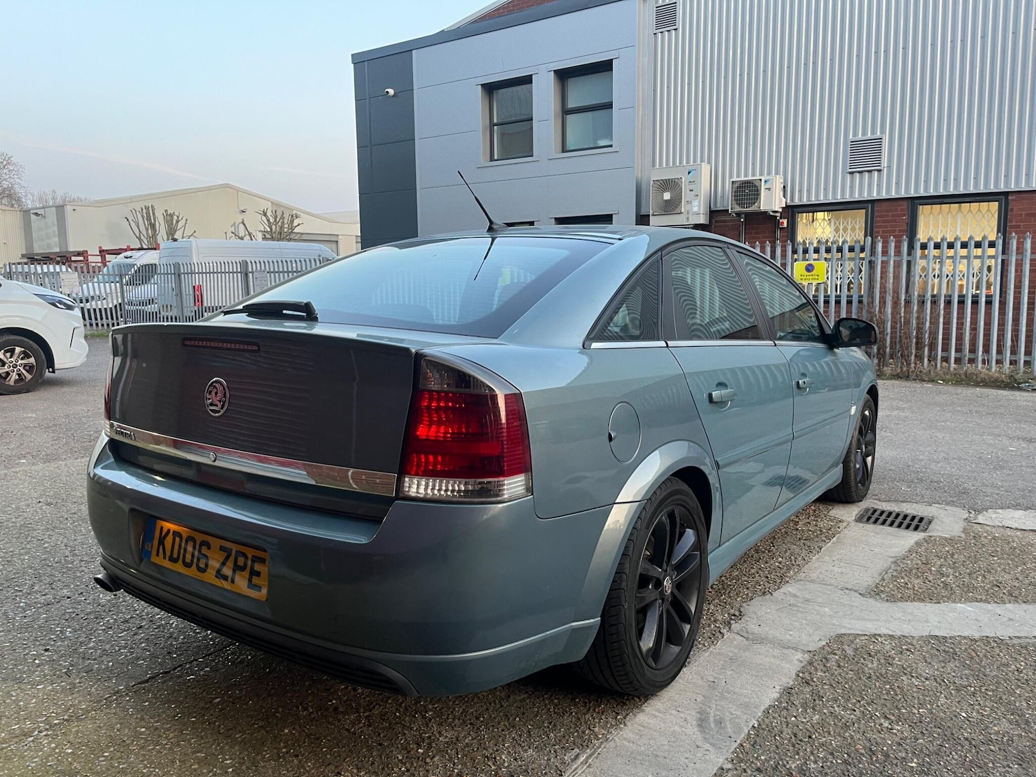 Used Vauxhall Vectra 2006 for sale - 77794409: Photo 24
