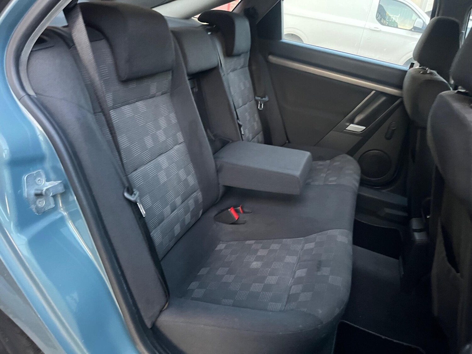 Used Vauxhall Vectra 2006 for sale - 77794409: Photo 37