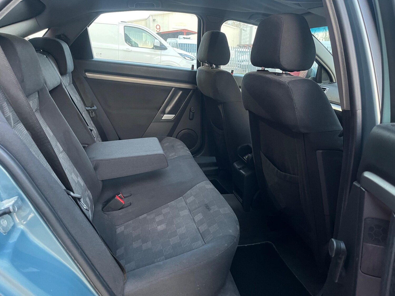 Used Vauxhall Vectra 2006 for sale - 77794409: Photo 39