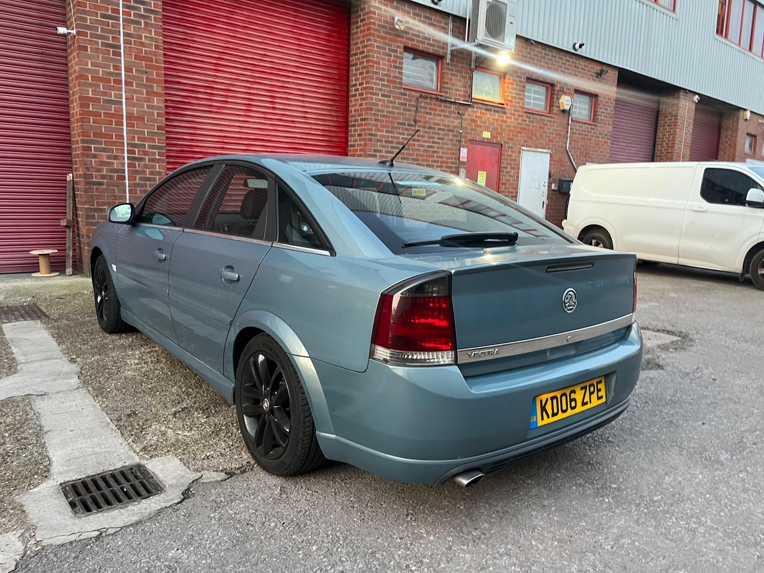 Used Vauxhall Vectra 2006 for sale - 77794409: Photo 5