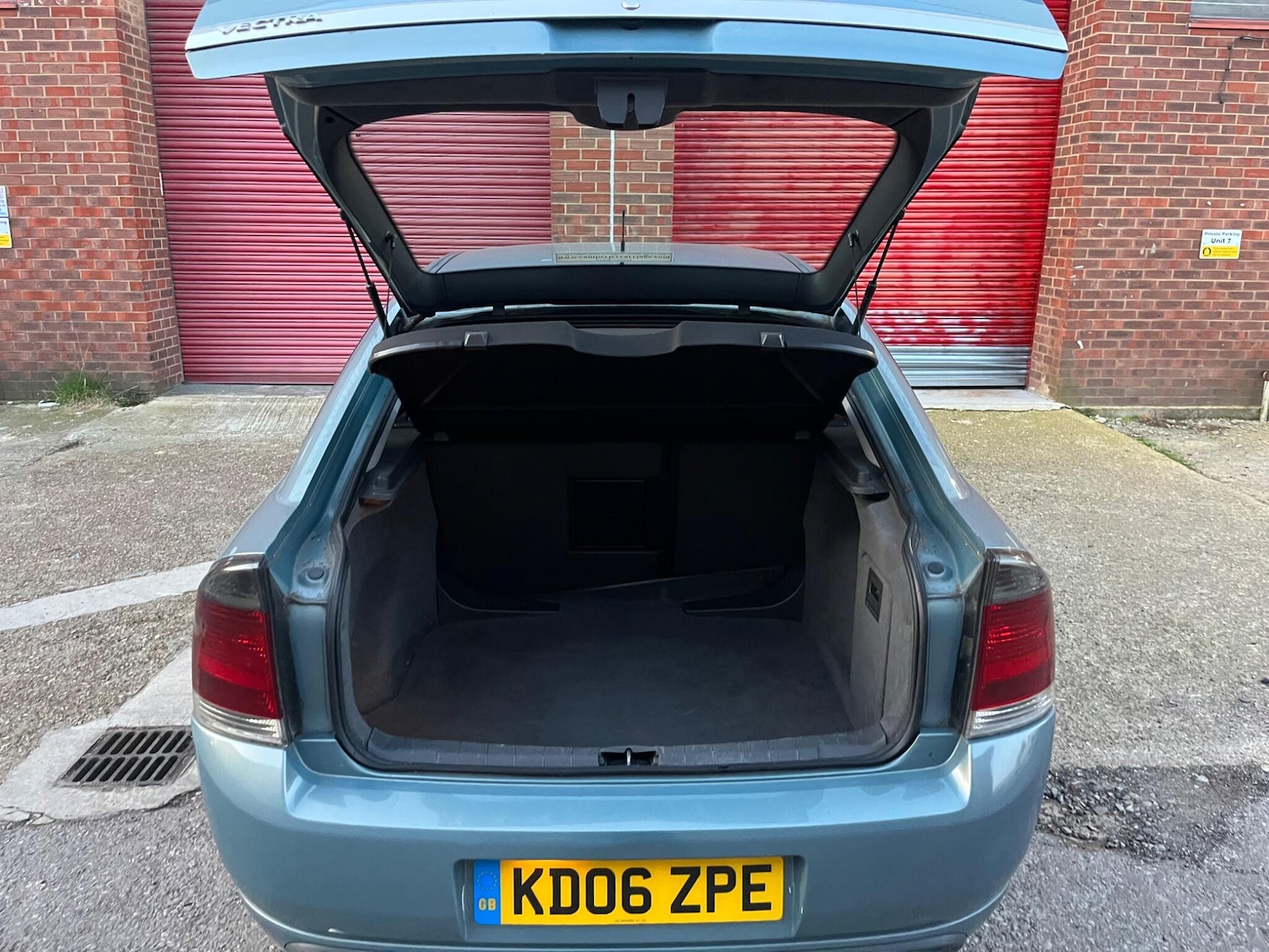 Used Vauxhall Vectra 2006 for sale - 77794409: Photo 68