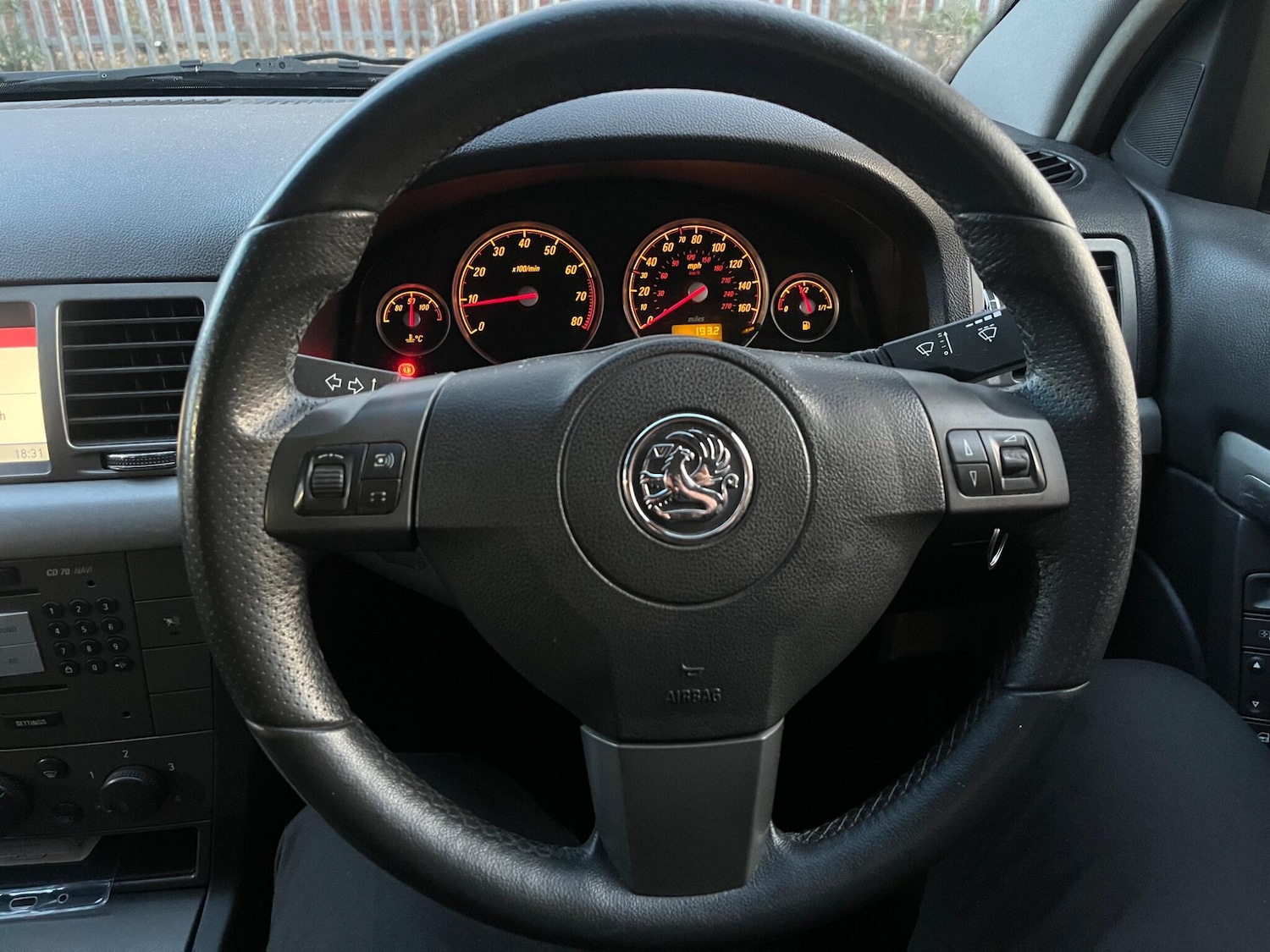 Used Vauxhall Vectra 2006 for sale - 77794409: Photo 69