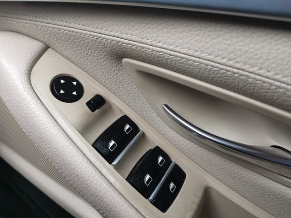 Used BMW 5 Series 2013 for sale - 76316665: Photo 32