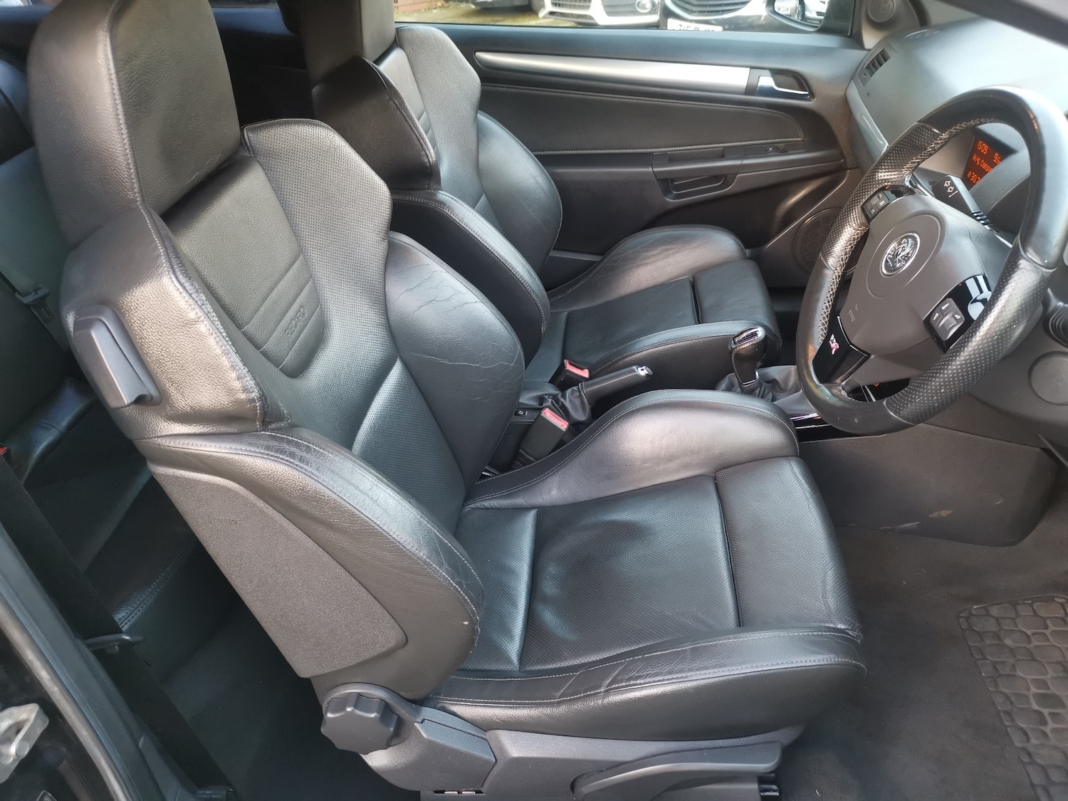 Used Vauxhall Astra 2009 for sale - 75909109: Photo 2