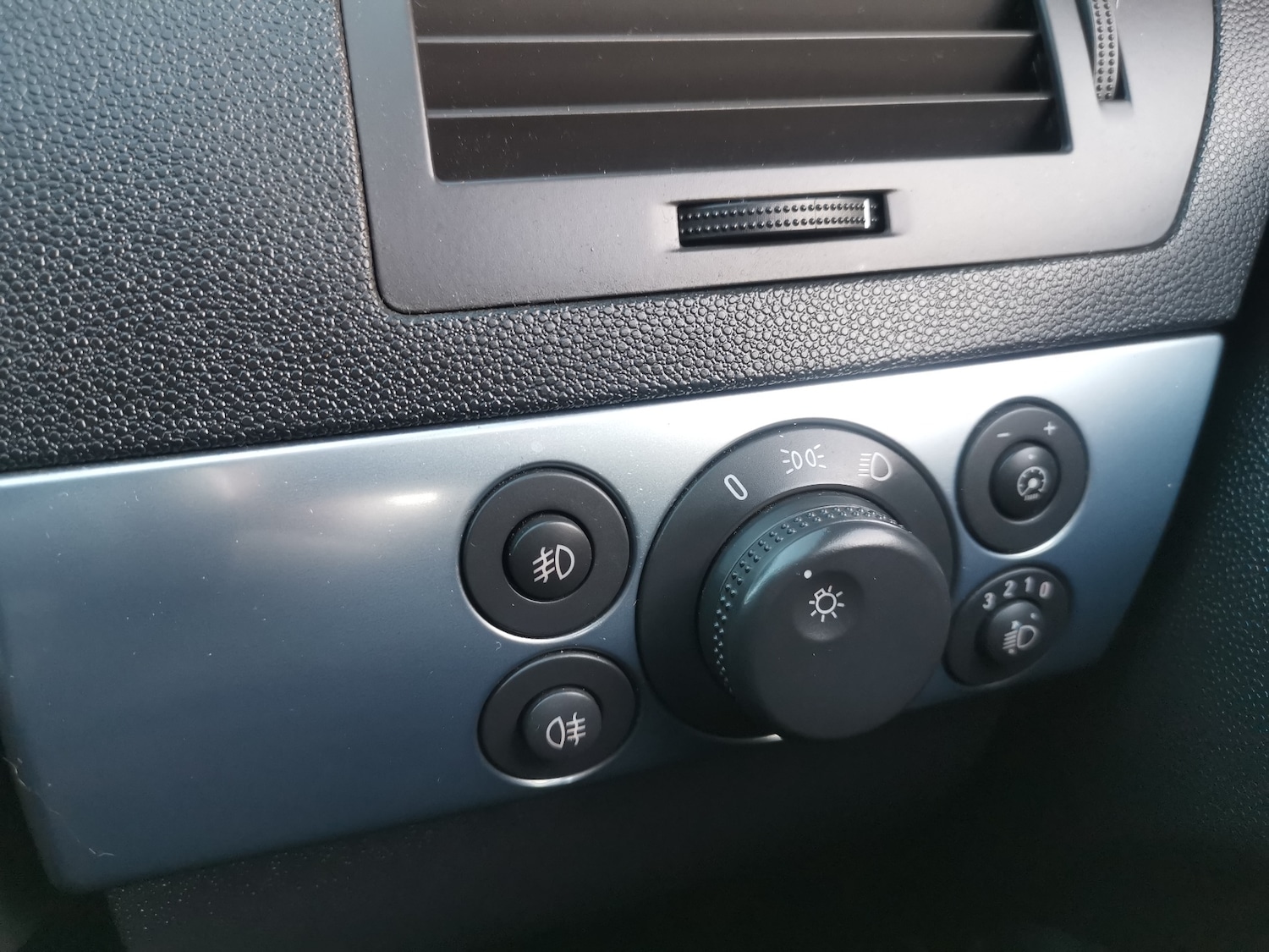 Used Vauxhall Astra 2009 for sale - 75909109: Photo 21