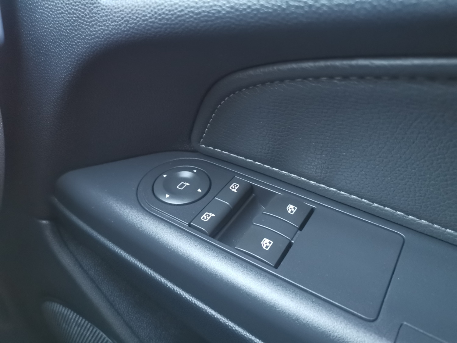 Used Vauxhall Astra 2009 for sale - 75909109: Photo 22