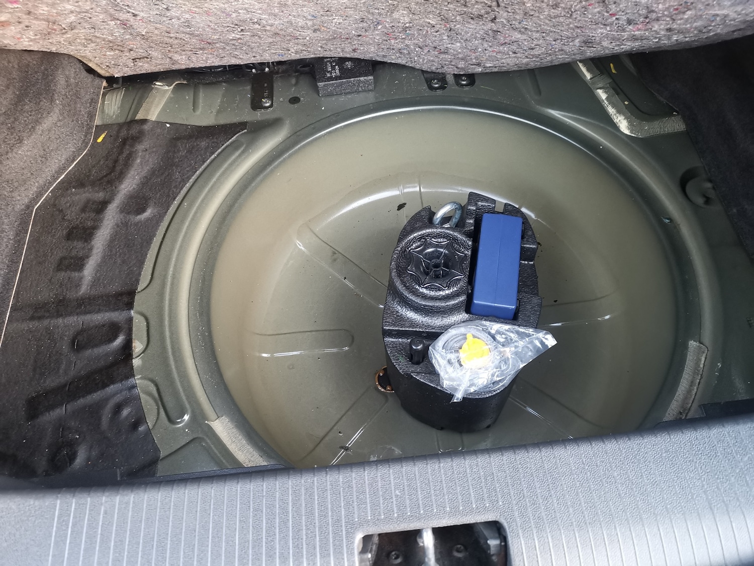 Used Vauxhall Astra 2009 for sale - 75909109: Photo 24