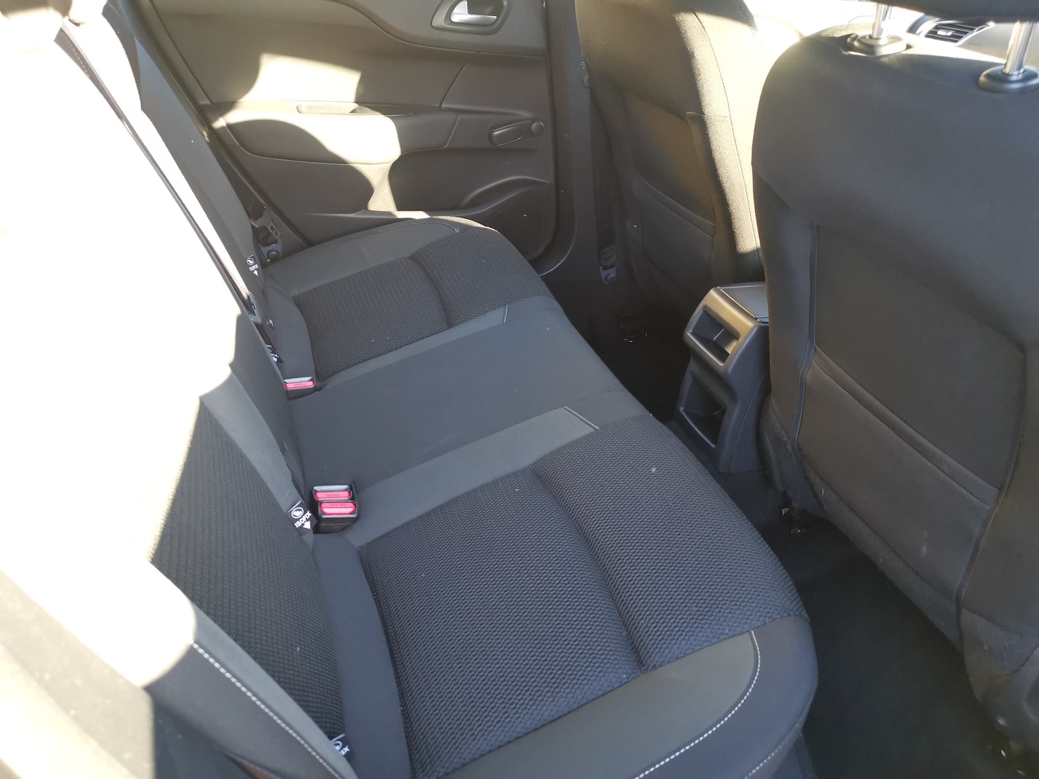 Used Citroen C4 2016 for sale - 76663336: Photo 15