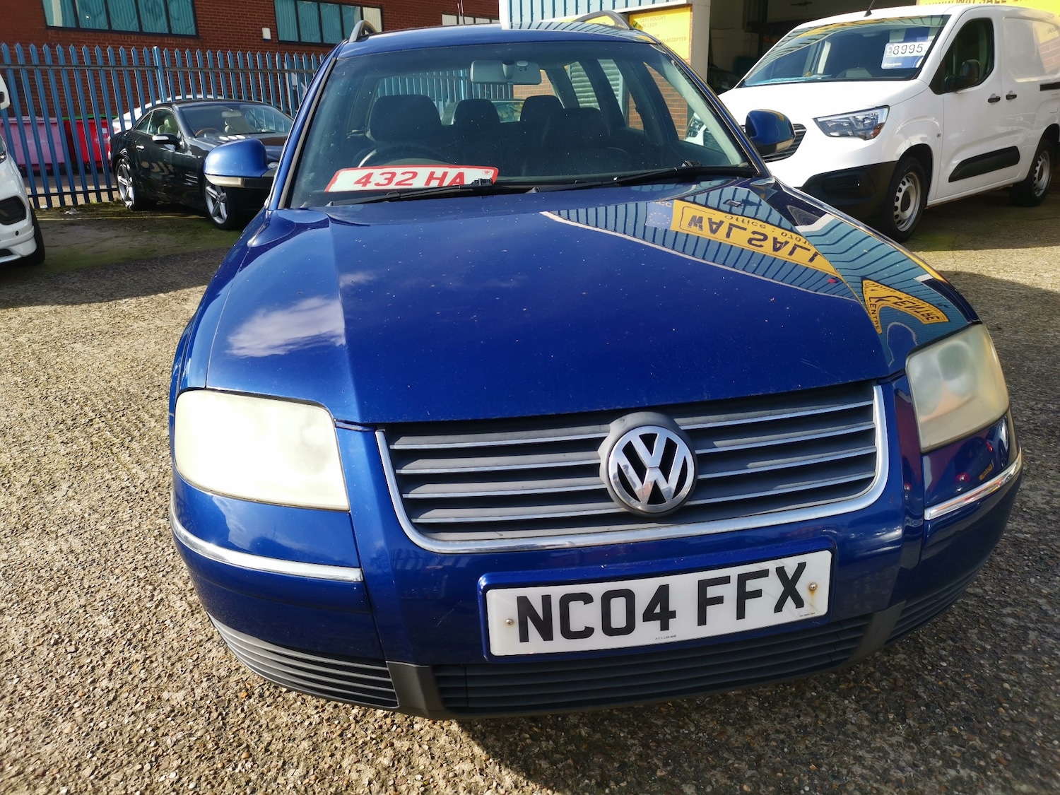 Used Volkswagen Passat 2004 for sale - 77663718: Photo 2