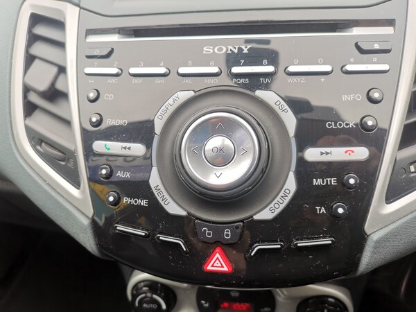 Used Ford Fiesta 2011 for sale - 76078892: Photo 12