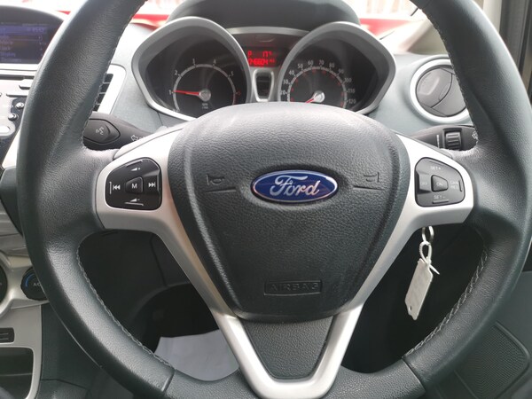 Used Ford Fiesta 2011 for sale - 76078892: Photo 14