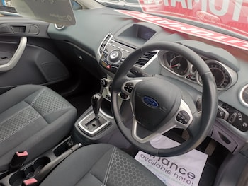 Used Ford Fiesta 2011 for sale - 76078892: Photo
