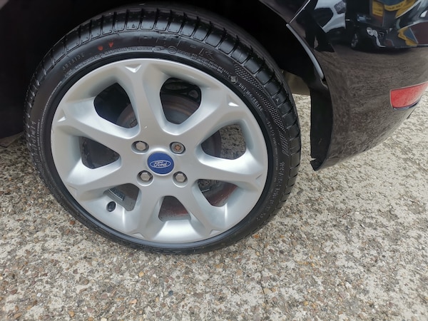 Used Ford Fiesta 2011 for sale - 76078892: Photo 31