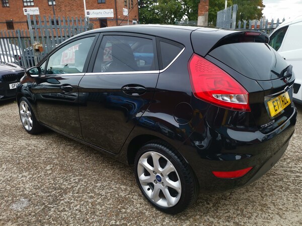 Used Ford Fiesta 2011 for sale - 76078892: Photo 7