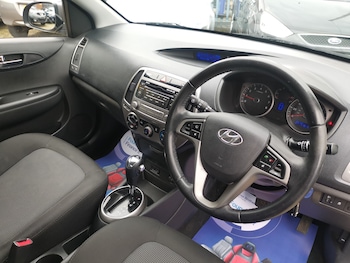 Used Hyundai i20 2012 for sale - 77890153: Photo