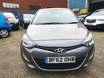 Used Hyundai i20 2012 for sale - 77890153: Photo