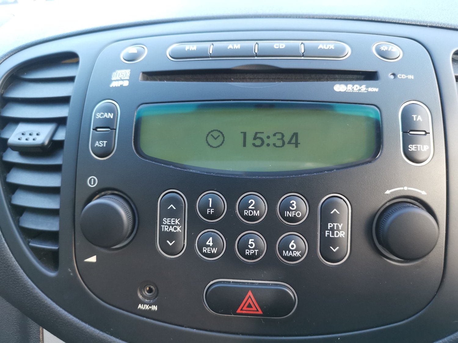 Used Hyundai i10 2011 for sale - 77890095: Photo 13