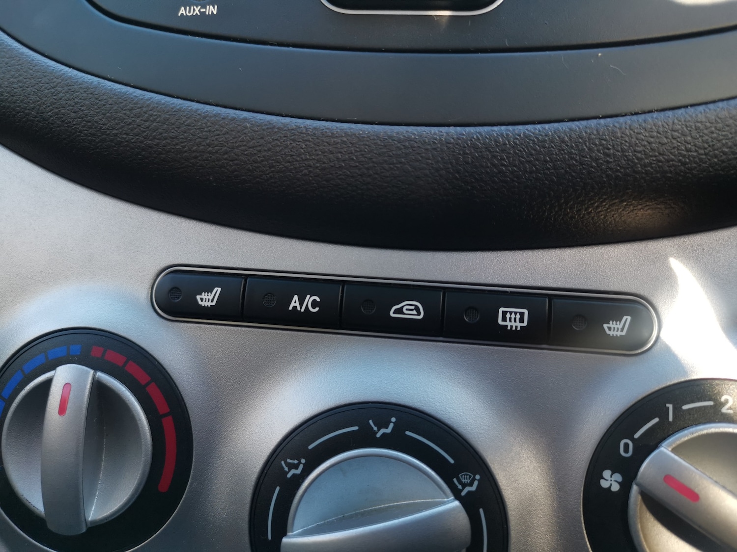 Used Hyundai i10 2011 for sale - 77890095: Photo 14