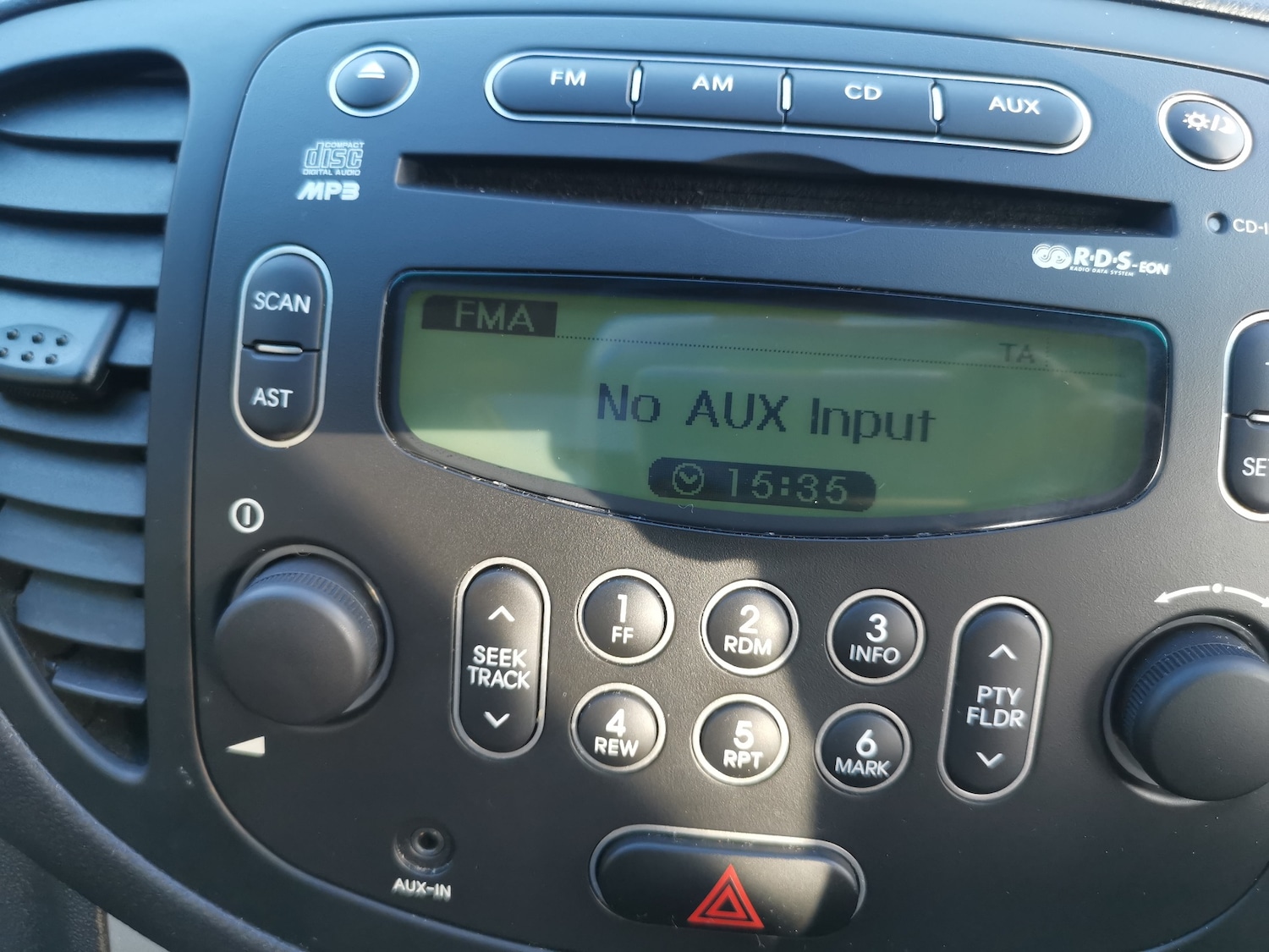 Used Hyundai i10 2011 for sale - 77890095: Photo 23