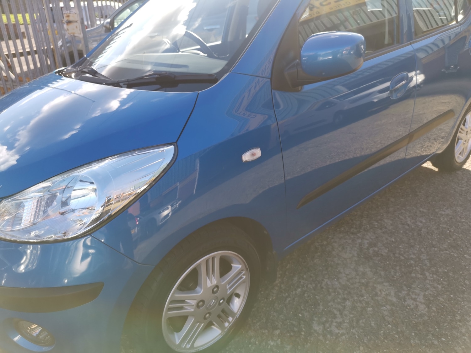 Used Hyundai i10 2011 for sale - 77890095: Photo 40