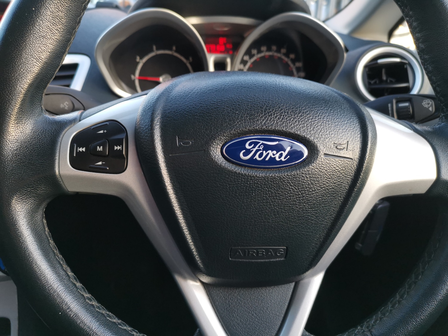 Used Ford Fiesta 2012 for sale - 76519510: Photo 14