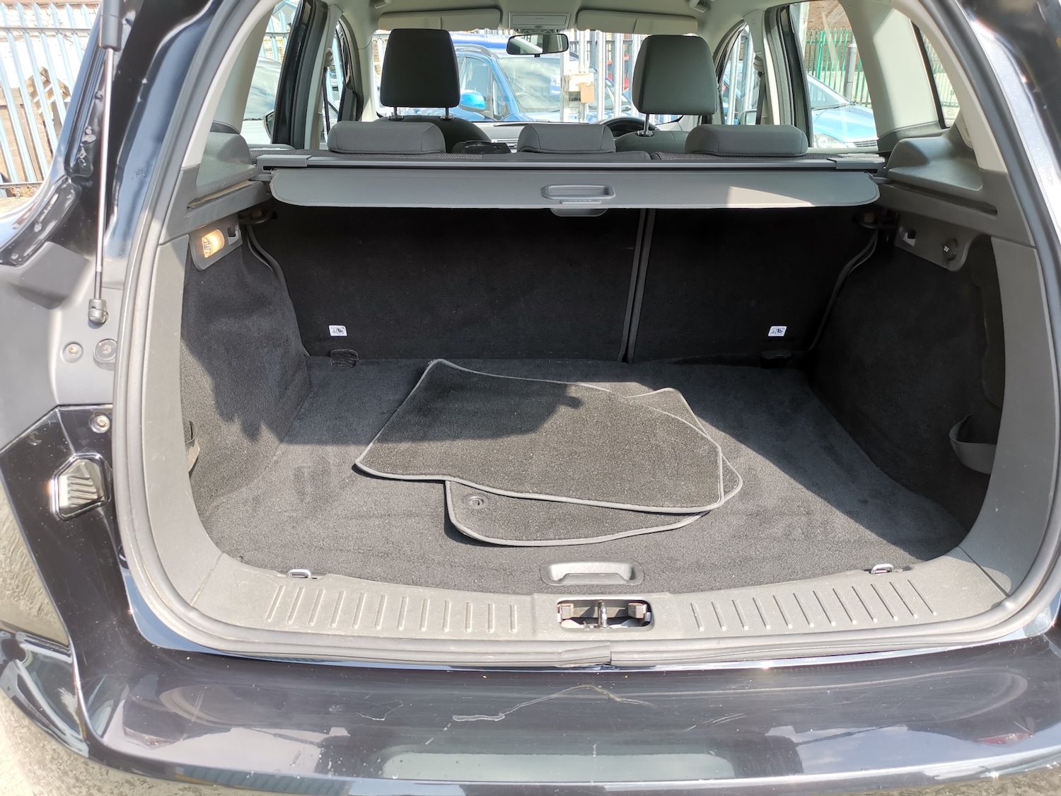 Vehicle 28