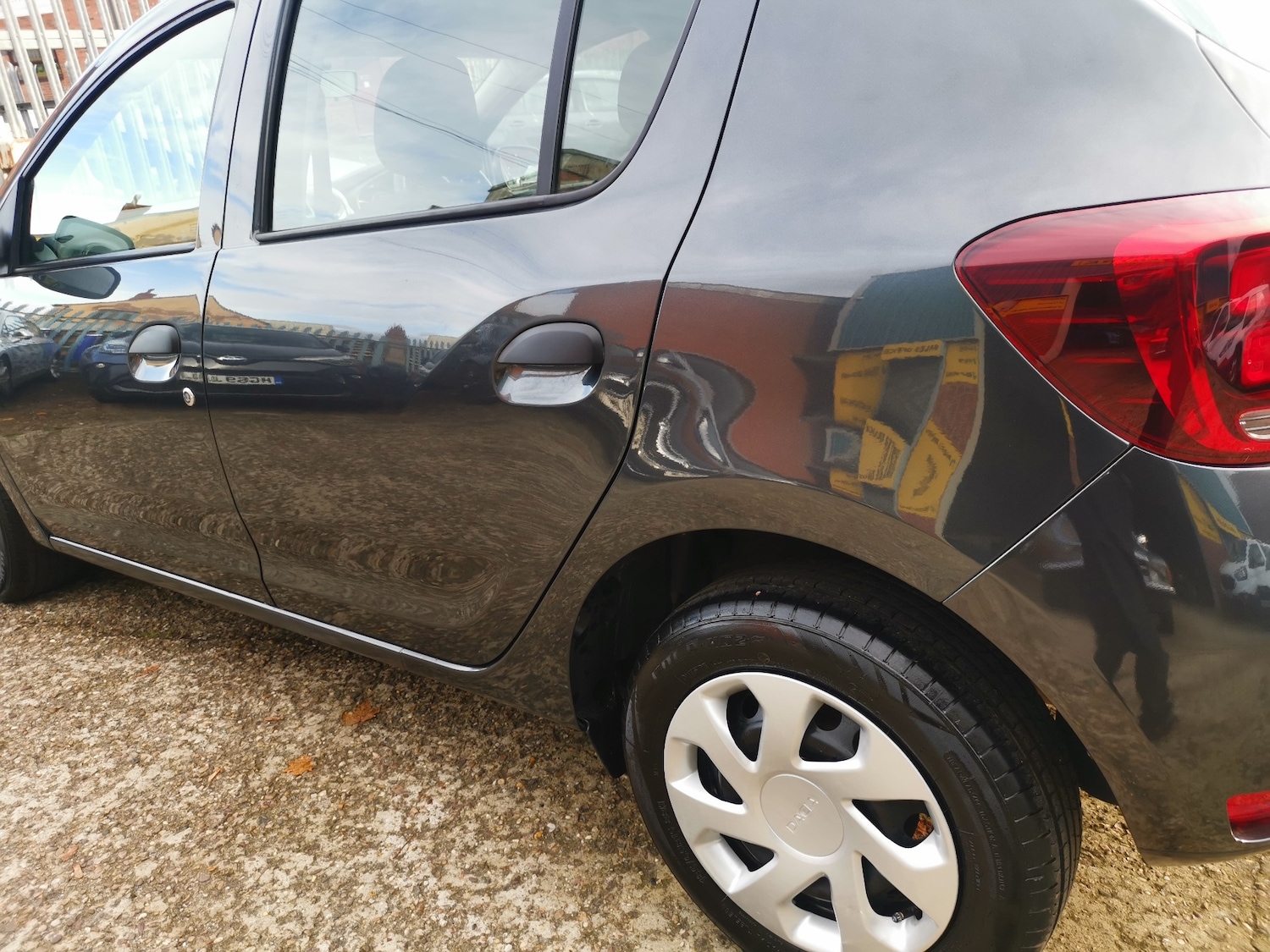 Used Dacia Sandero 2020 for sale - 76437322: Photo 24