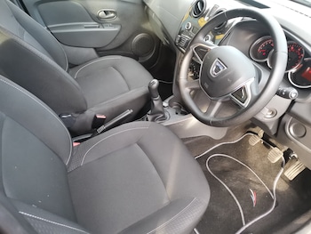 Used Dacia Sandero 2020 for sale - 76437322: Photo