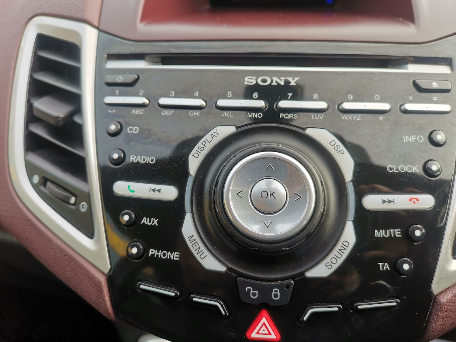 Used Ford Fiesta 2010 for sale - 76534071: Photo 11