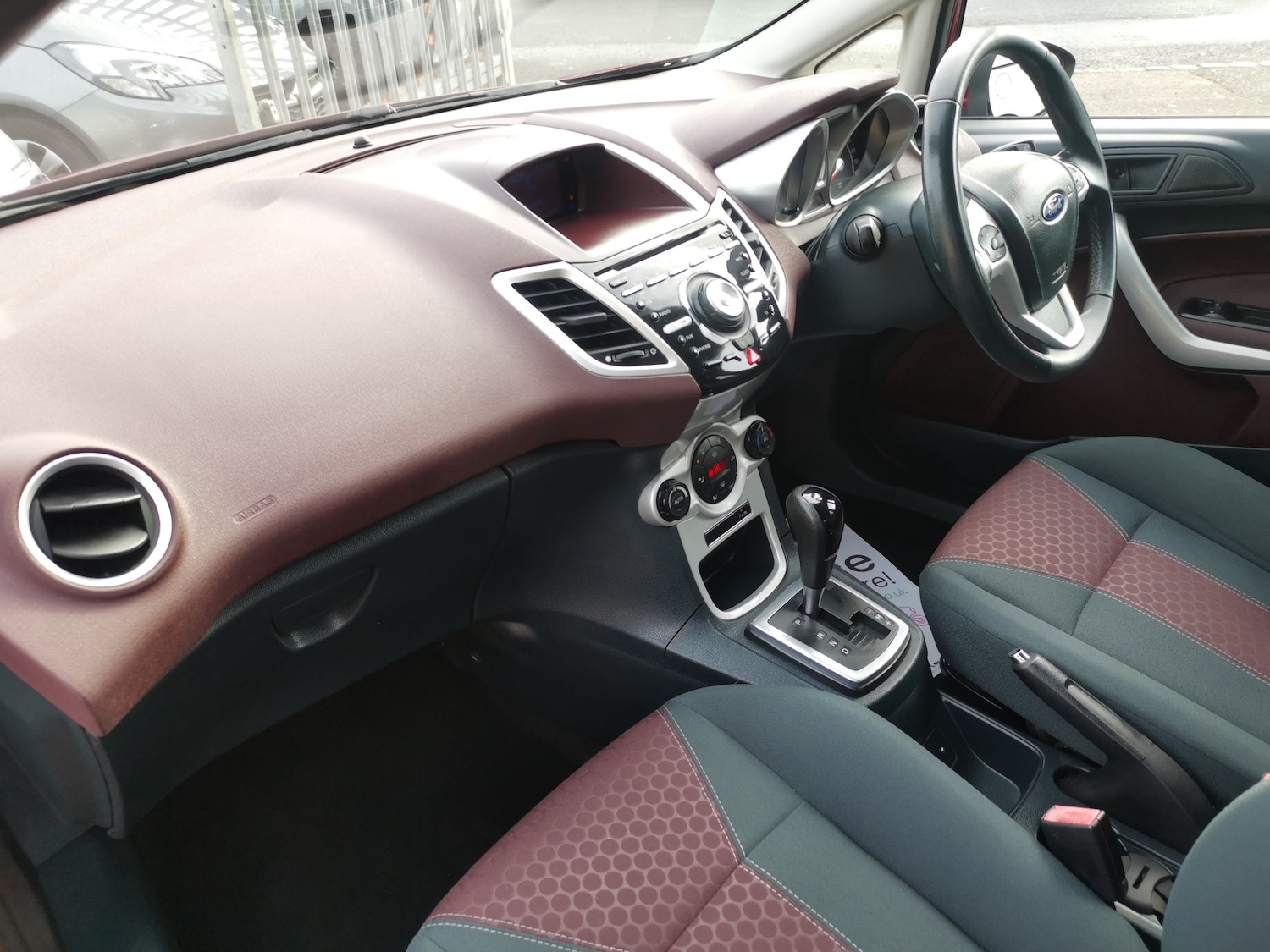 Used Ford Fiesta 2010 for sale - 76534071: Photo 18