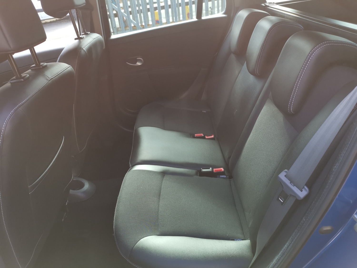 Used Renault Clio 2011 for sale - 76316673: Photo 18