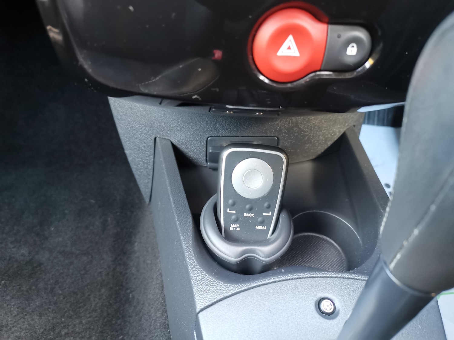 Used Renault Clio 2011 for sale - 76316673: Photo 23