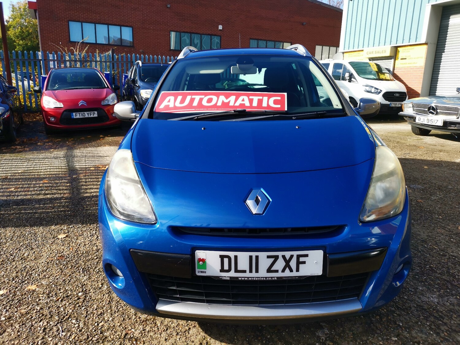 Used Renault Clio 2011 for sale - 76316673: Photo 4