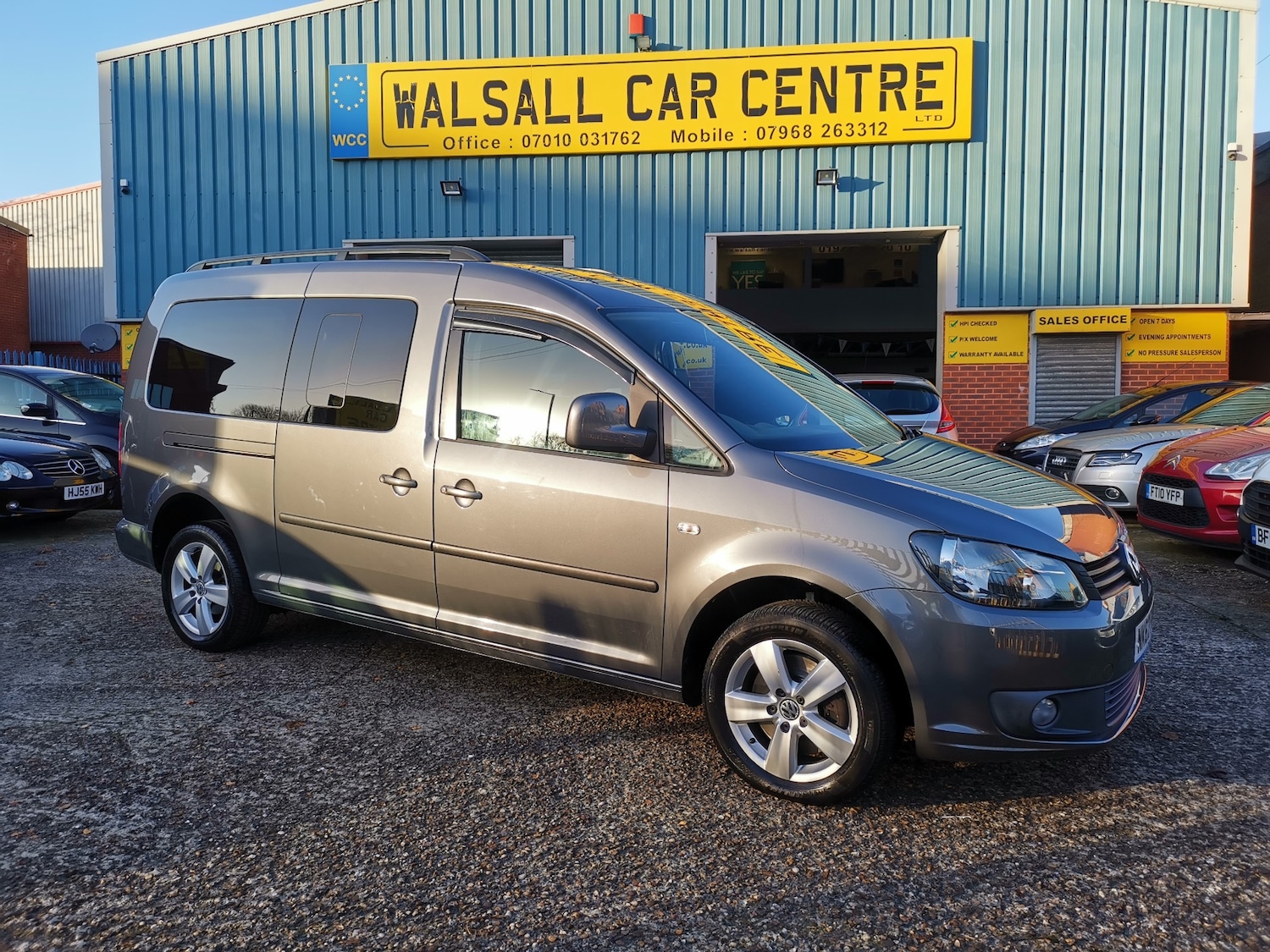 Used Volkswagen Caddy Maxi Life 2013 for sale - 76533906: Photo 11