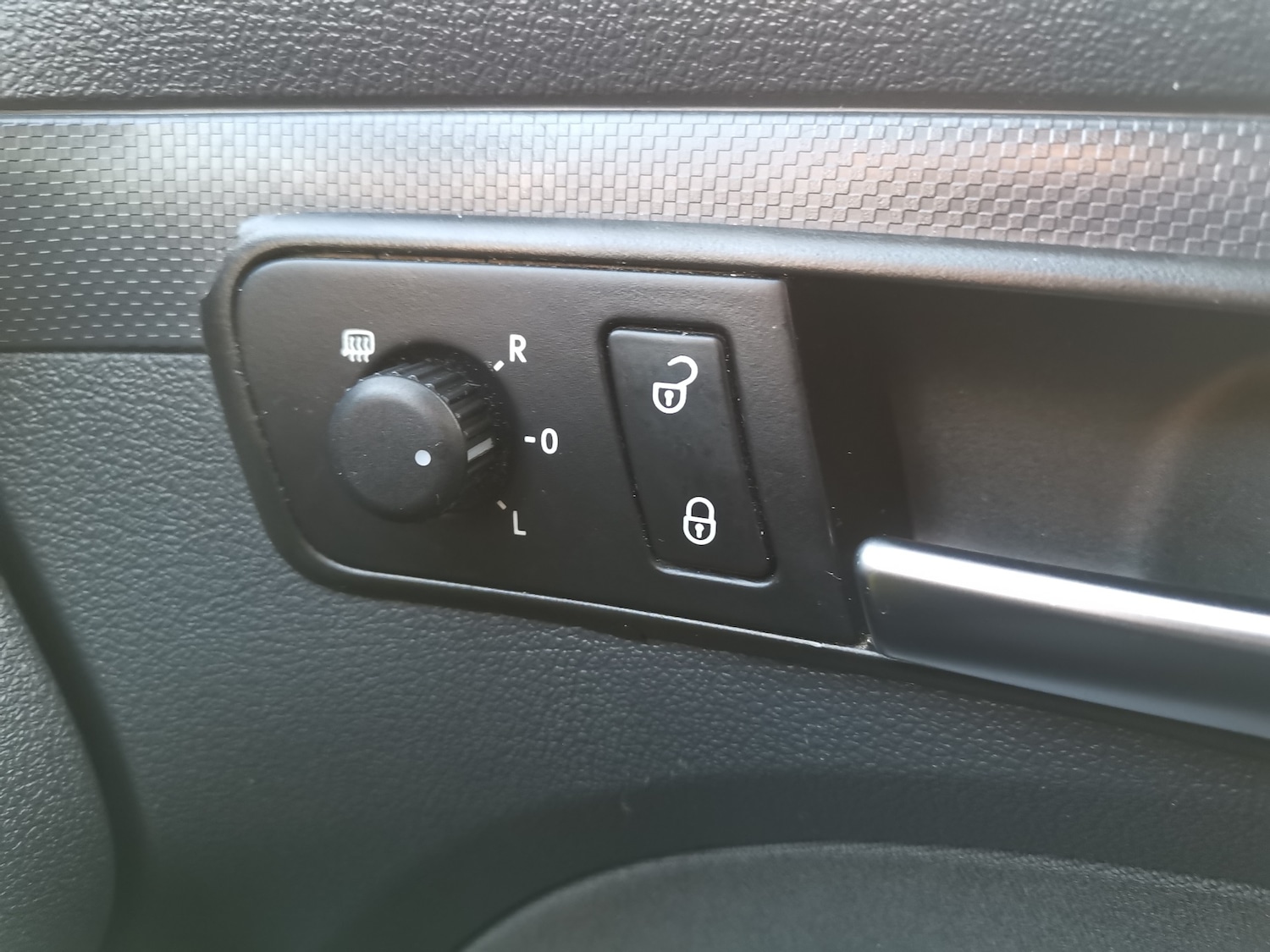 Used Volkswagen Caddy Maxi Life 2013 for sale - 76533906: Photo 24