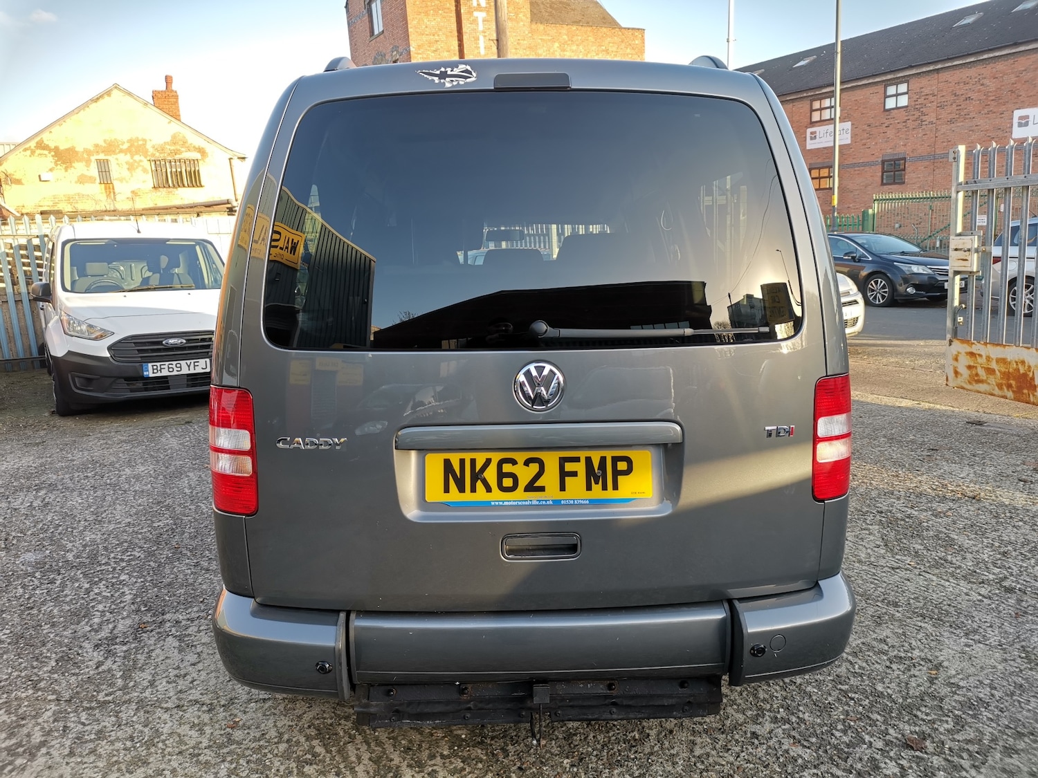 Used Volkswagen Caddy Maxi Life 2013 for sale - 76533906: Photo 9