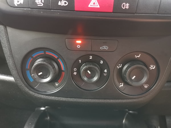 Used Vauxhall Combo 2019 for sale - 75583082: Photo 16
